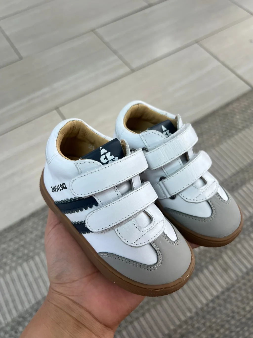 Acebos White Stripe Velcro Baby Sneaker Best