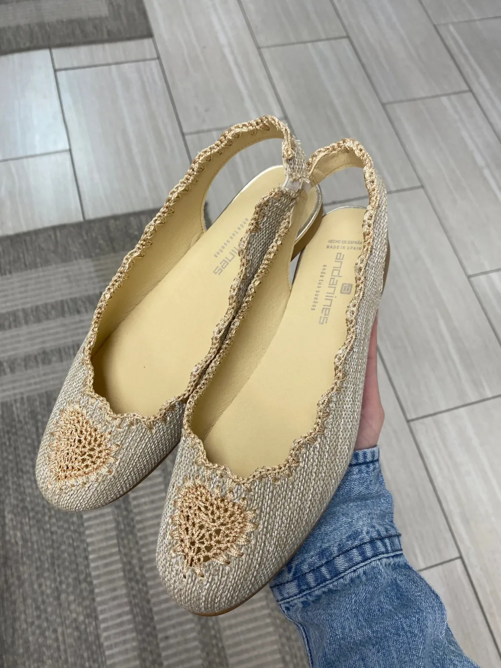 Andanines Gold Linen Heart Crochet Slingback New