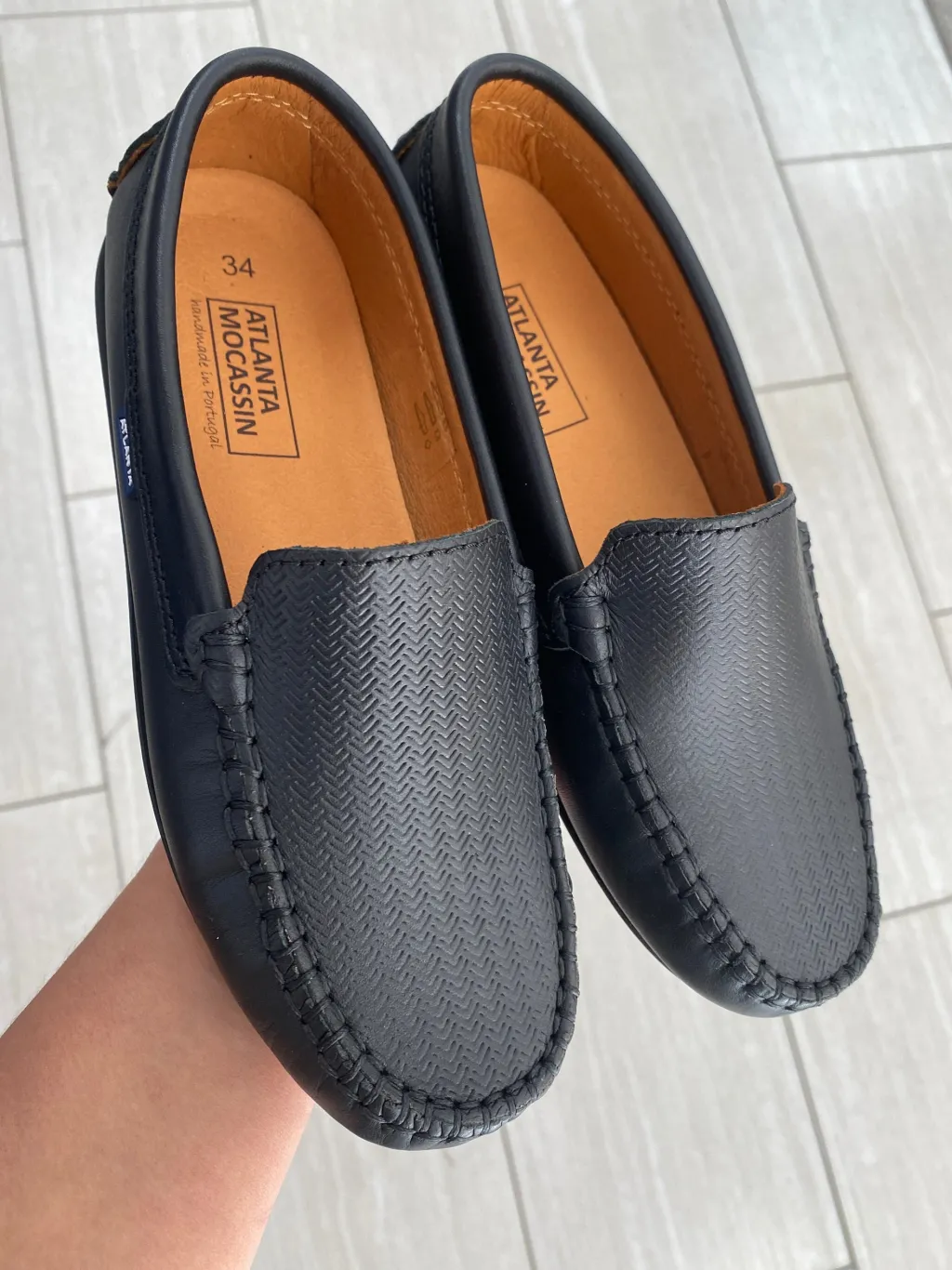 Atlanta Mocassin Black Pressed Leather Loafer New