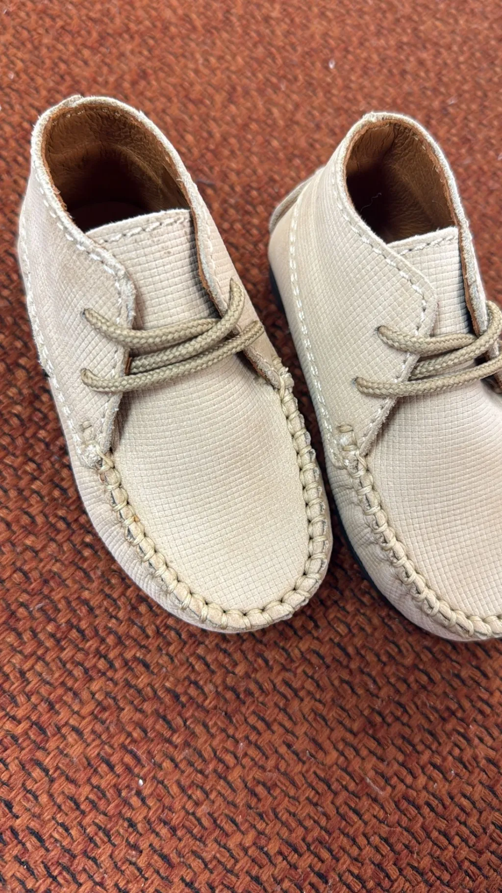 Atlanta Mocassin Taupe Textured Baby Bootie Online