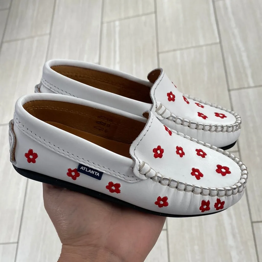 Atlanta Mocassin White and Red Floral Loafer New