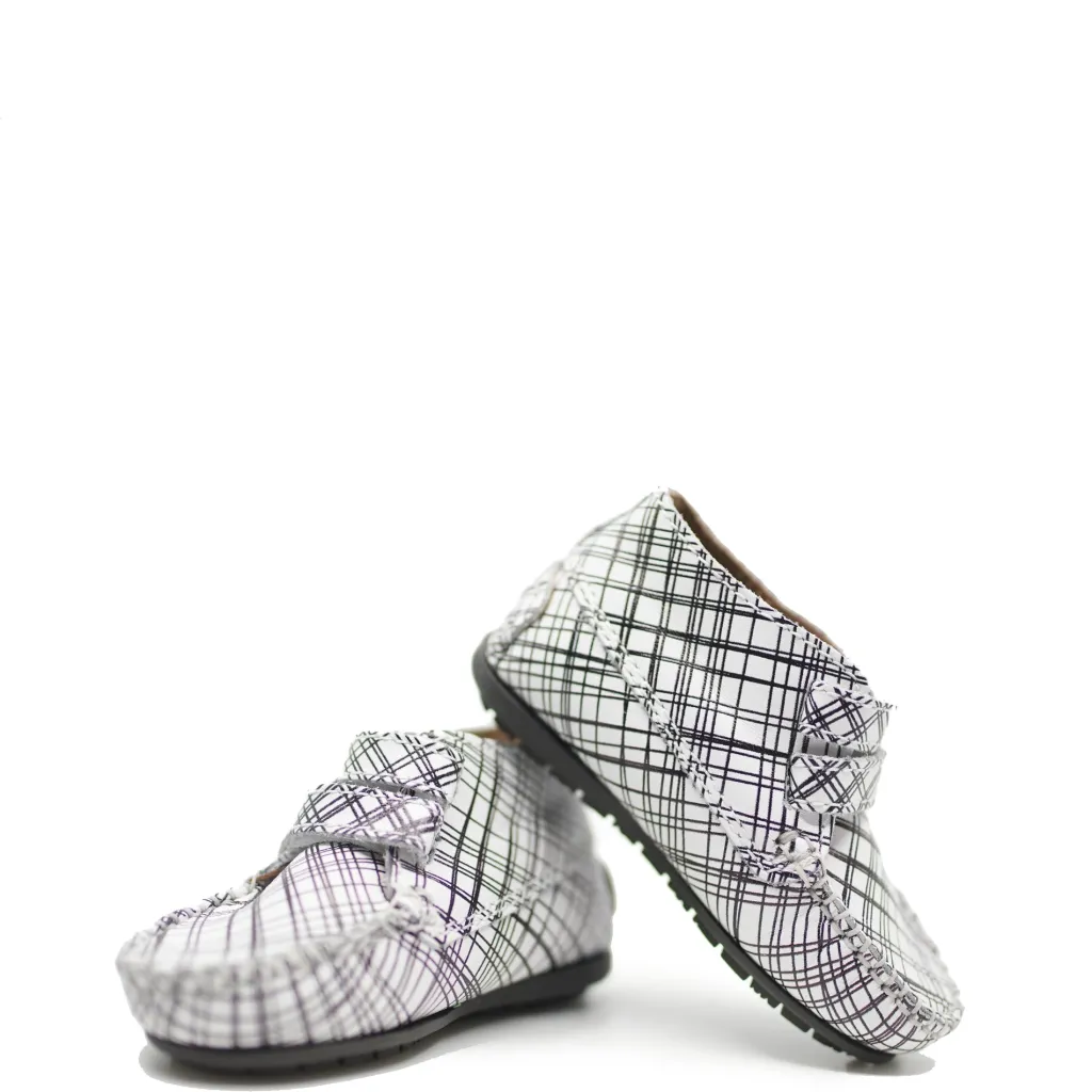 Atlanta Mocassin White Geometric Velcro Baby Bootie Outlet