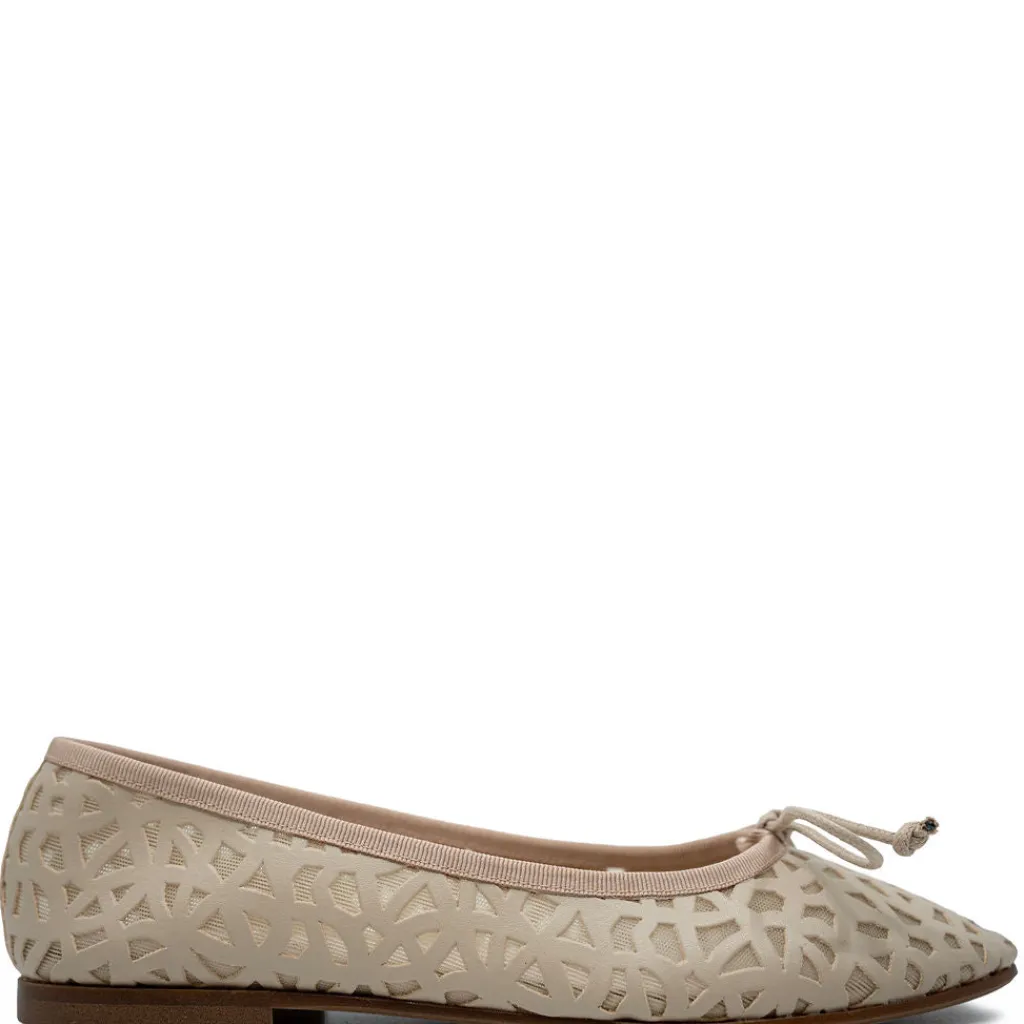 Beberlis Beige Basket Flat Discount