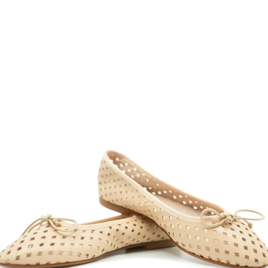 Beberlis Beige Perforated Flat New