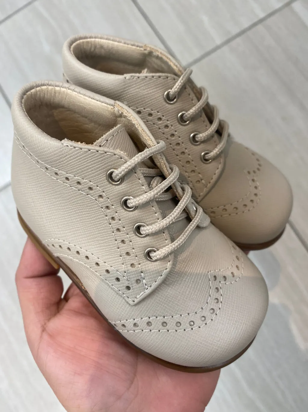 Beberlis Taupe Textured Wingtip Baby Bootie Best