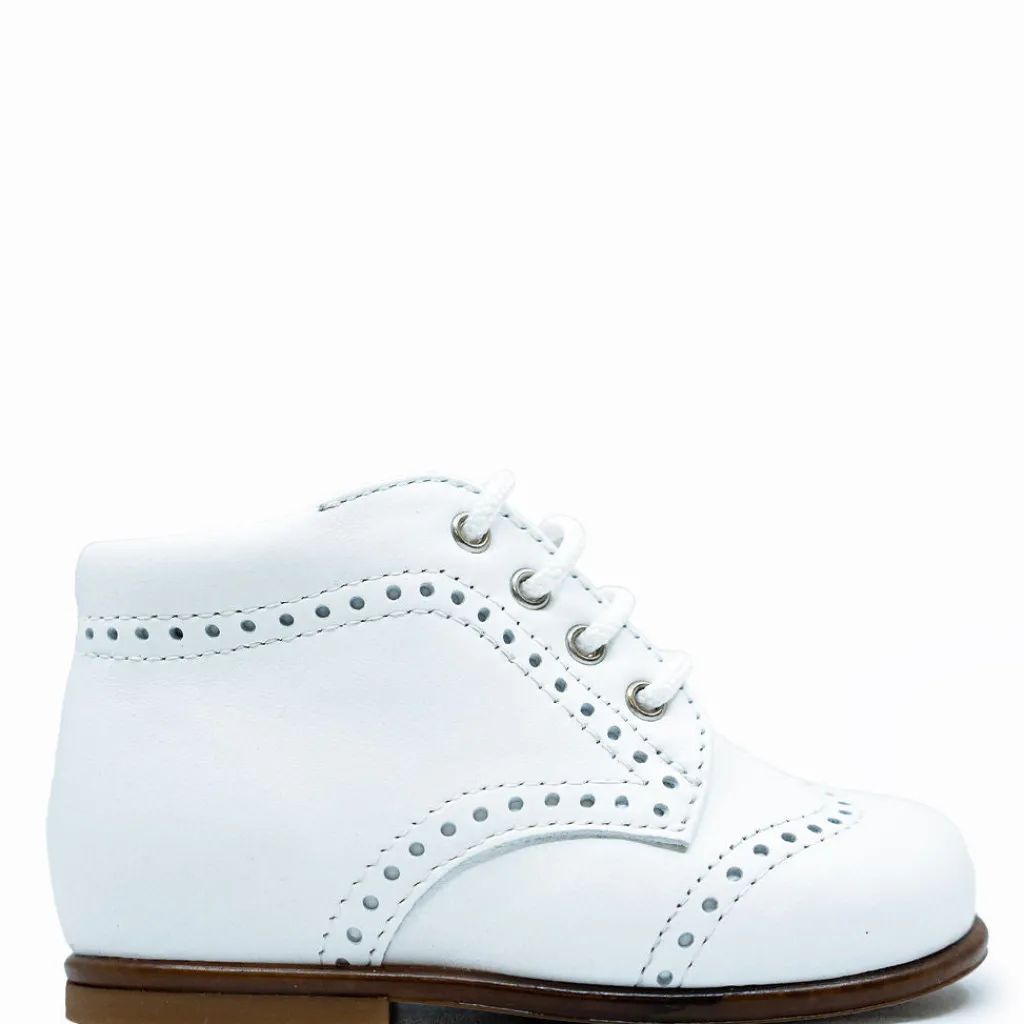 Beberlis White Wingtip Baby Shoe New