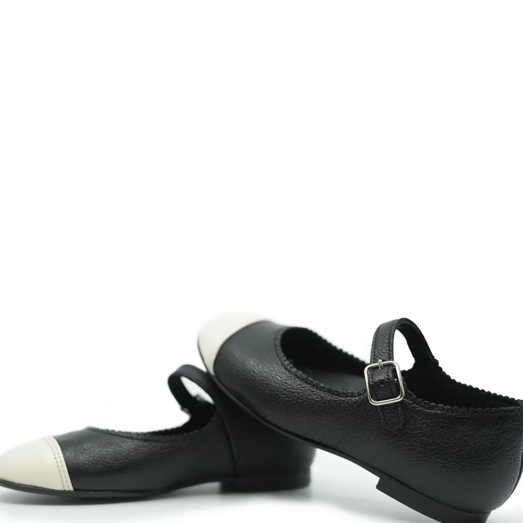 BluBlonc Black and Cream Captoe Mary Jane Best