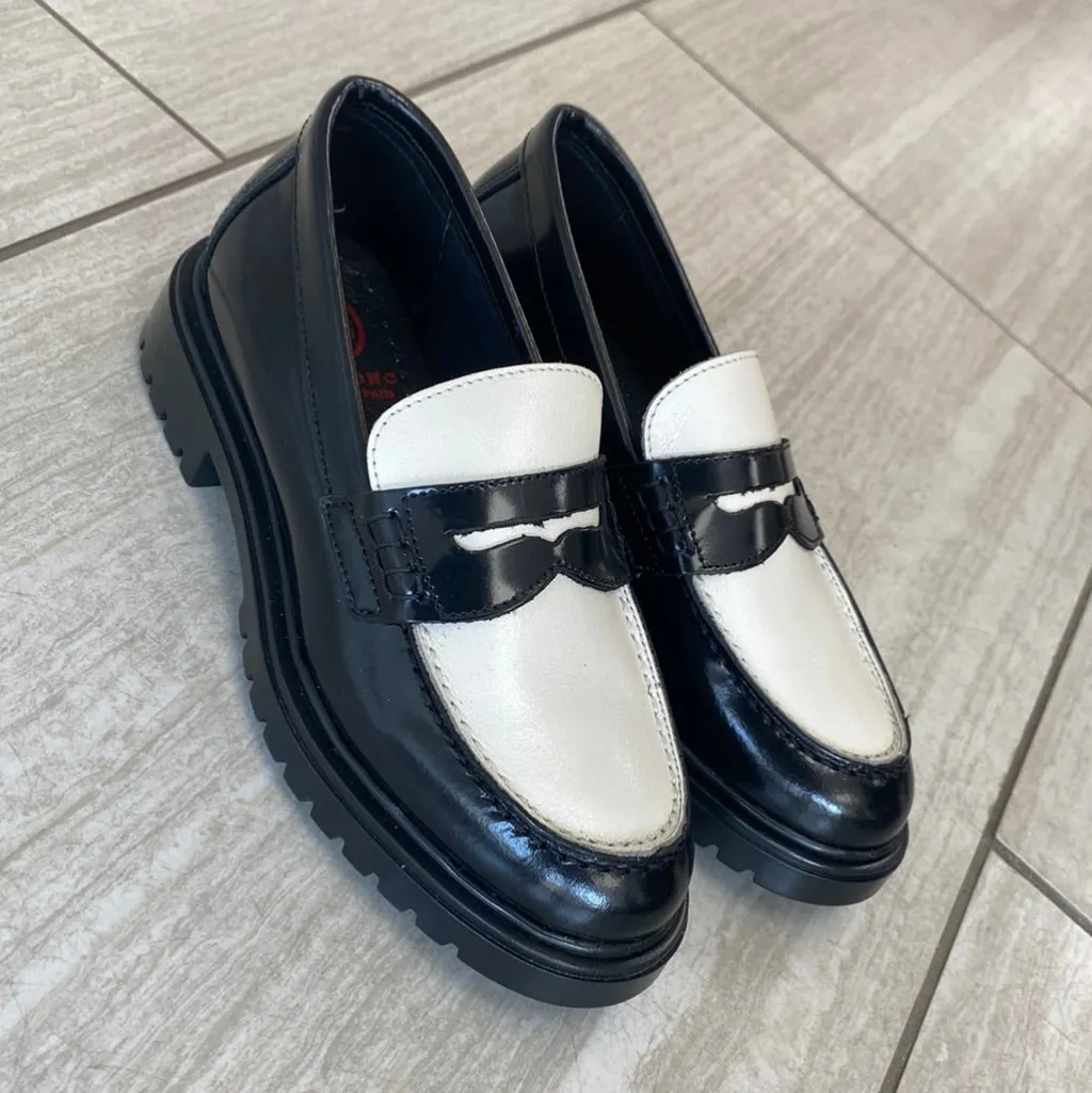 BluBlonc Black and White Chunky Loafer Best