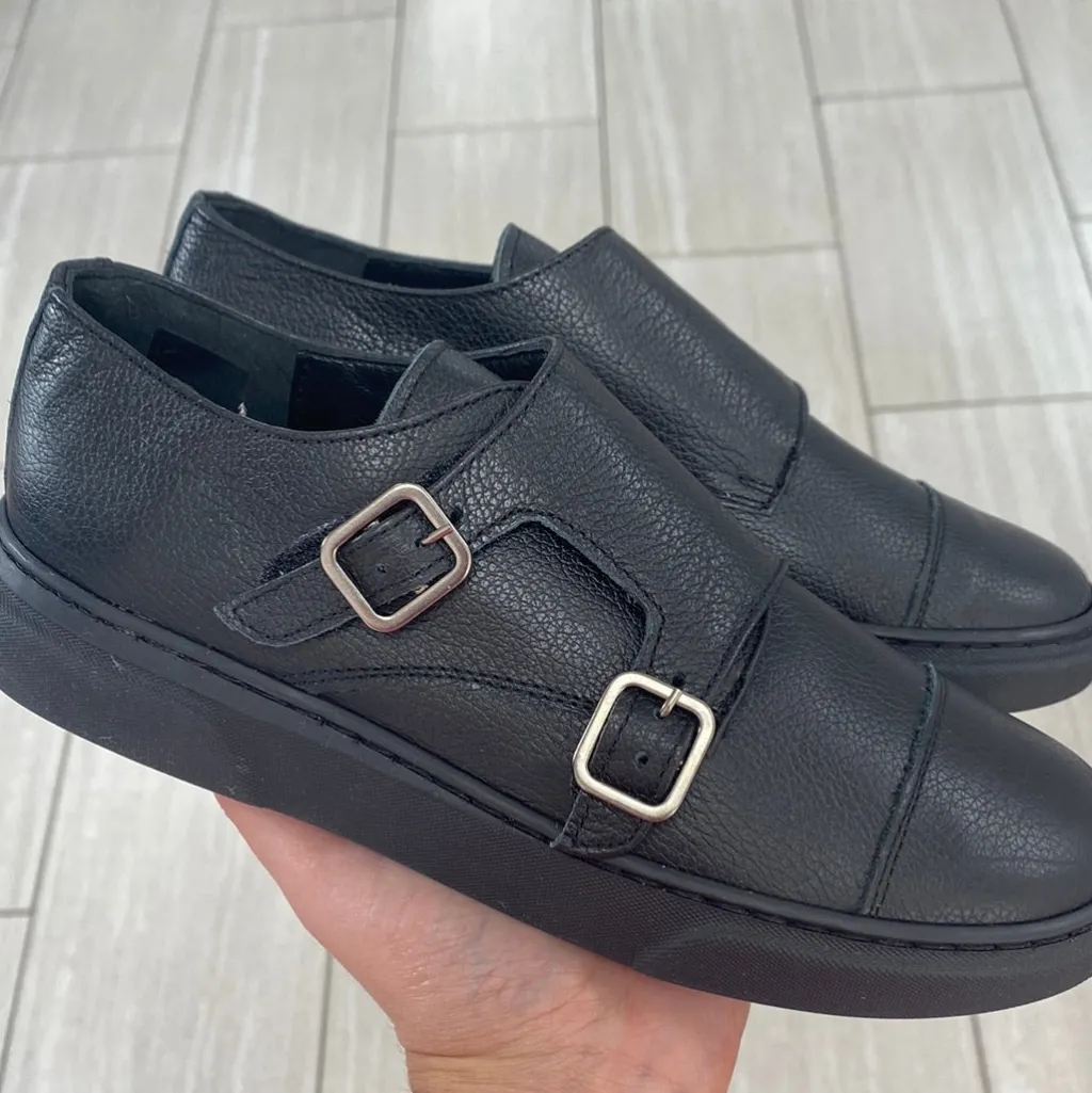 BluBlonc Black Captoe Dress Sneaker Discount
