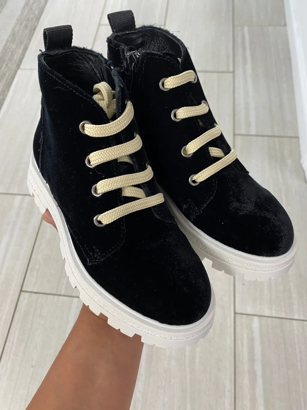 BluBlonc Black Velvet Chunky Sole Bootie Hot