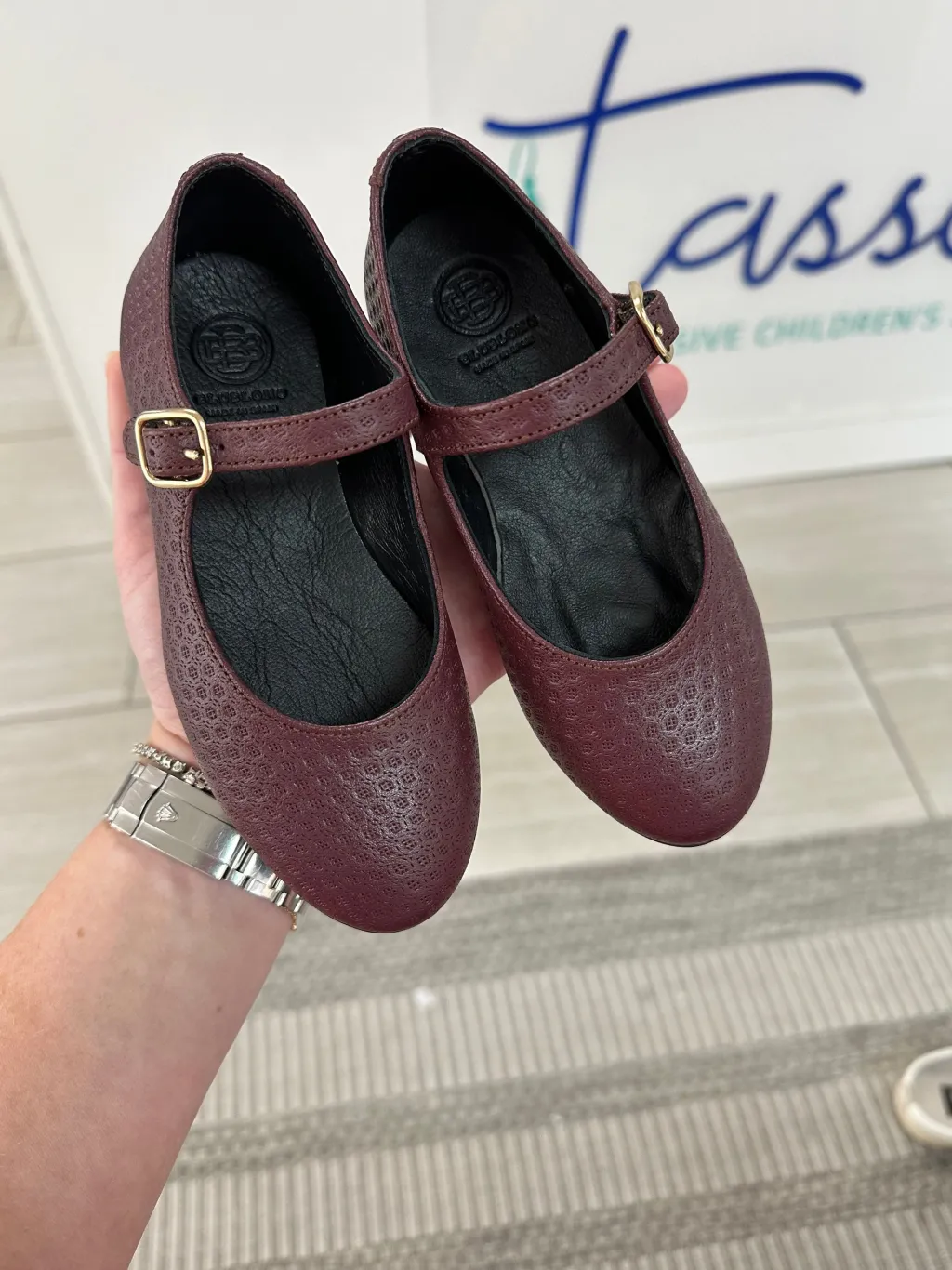 BluBlonc Burgundy Pressed Mary Jane Fashion