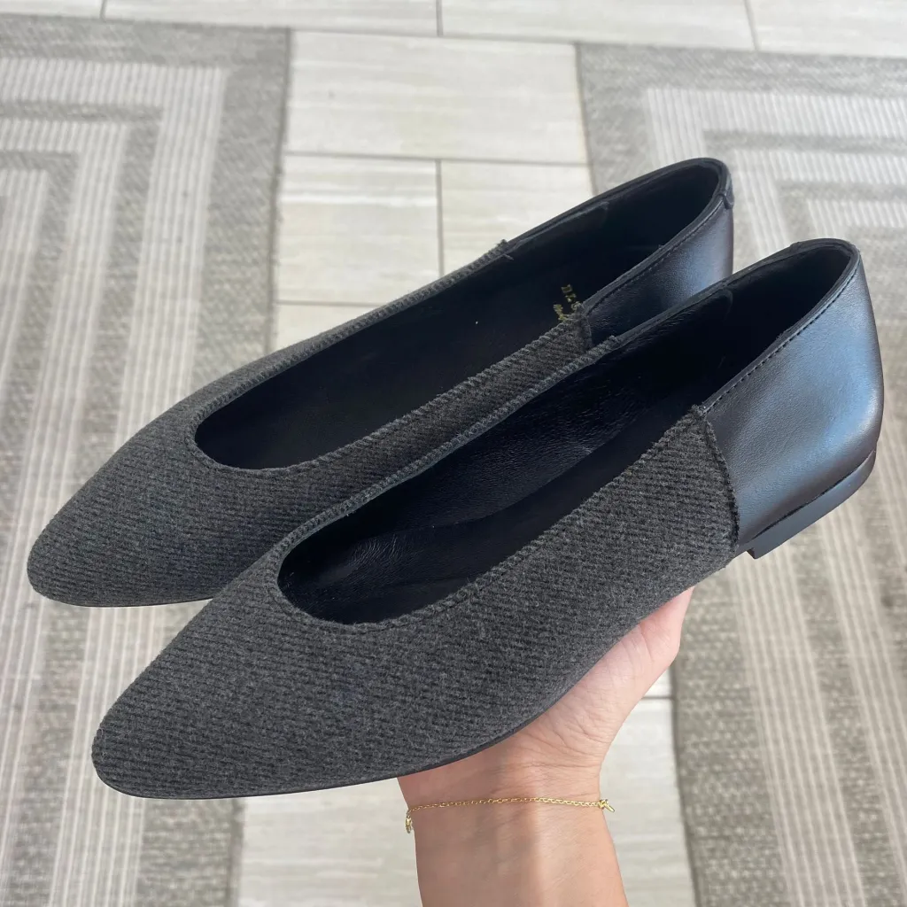 BluBlonc Gray Wool Pointed Flat New