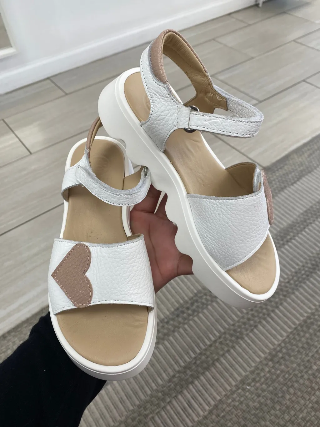 BluBlonc Mauve Heart Velcro Sandal Clearance