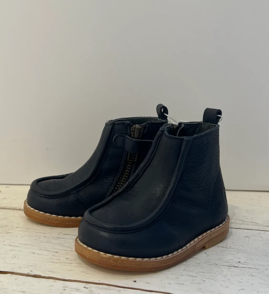 Bonpoint Navy Leather Zipper Baby Bootie Discount