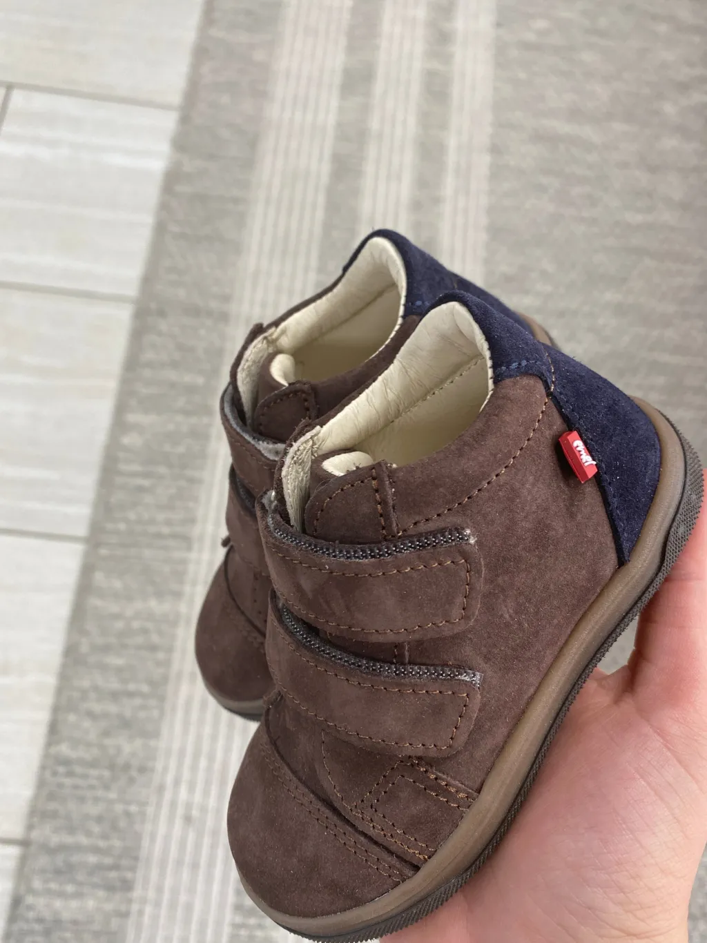 Emel Brown Nubuk Baby Sneaker Hot
