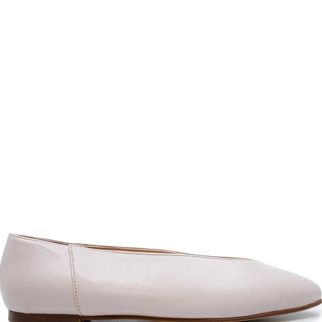 LMDI Collection LMDI Clay Leather V Flat New