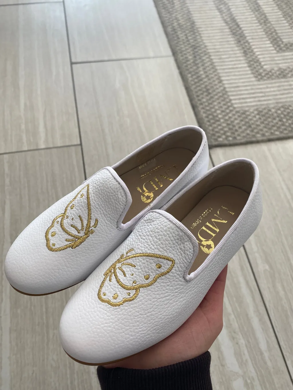 LMDI Collection LMDI White Leather Butterfly Smoking Loafer Fashion
