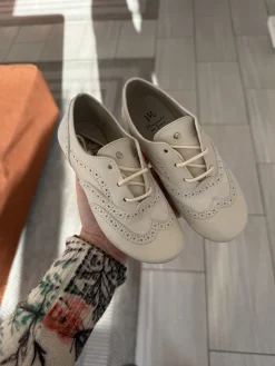 Manuela De Juan Manuela Cream Wingtip Oxford Outlet