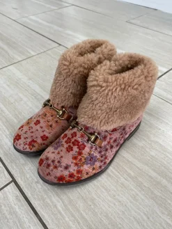 Manuela De Juan Manuela Old Rose Floral Fur Zipper Boot Fashion