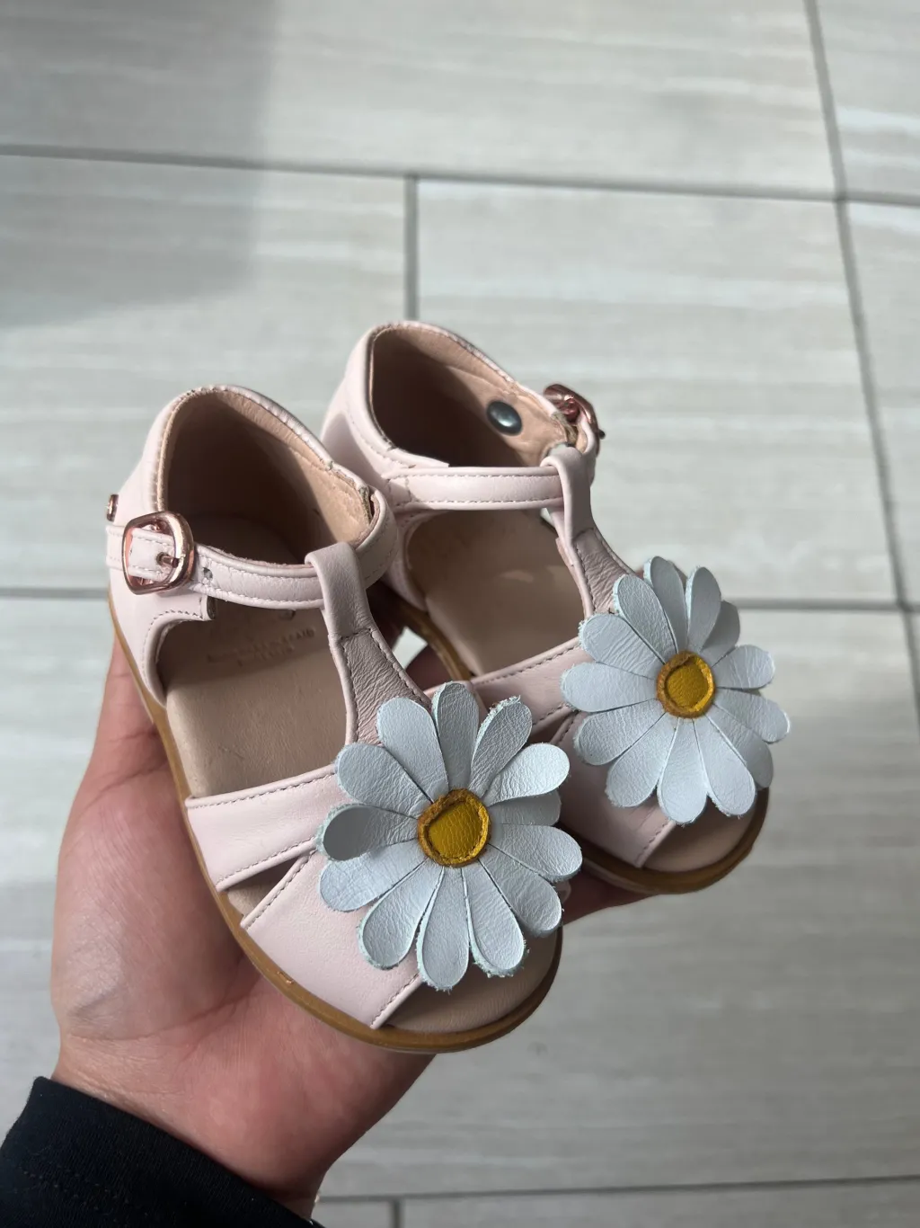 Manuela De Juan Manuela Pink Daisy Baby Sandal New