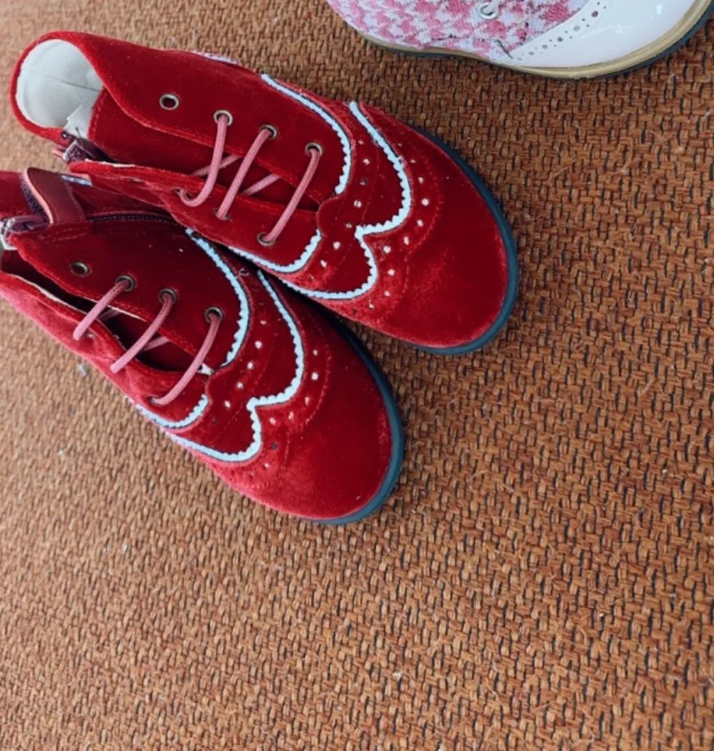 Manuela De Juan Manuela Red Velvet Wingtip Bootie Online