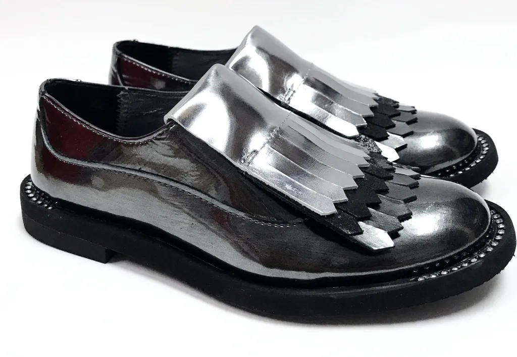 Papanatas Gray Metallic Fringe Oxford Sale