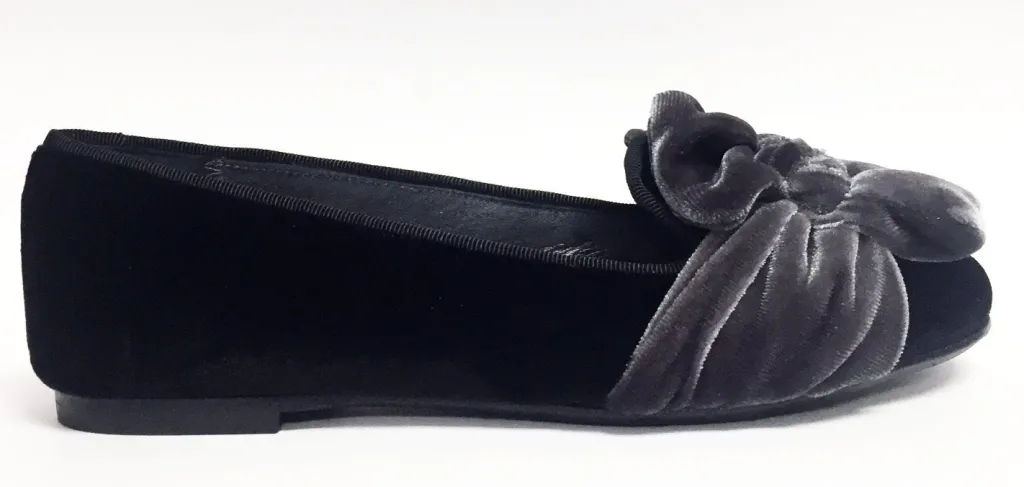 Papanatas Gray/Black Velvet Bow Smoking Slipper New