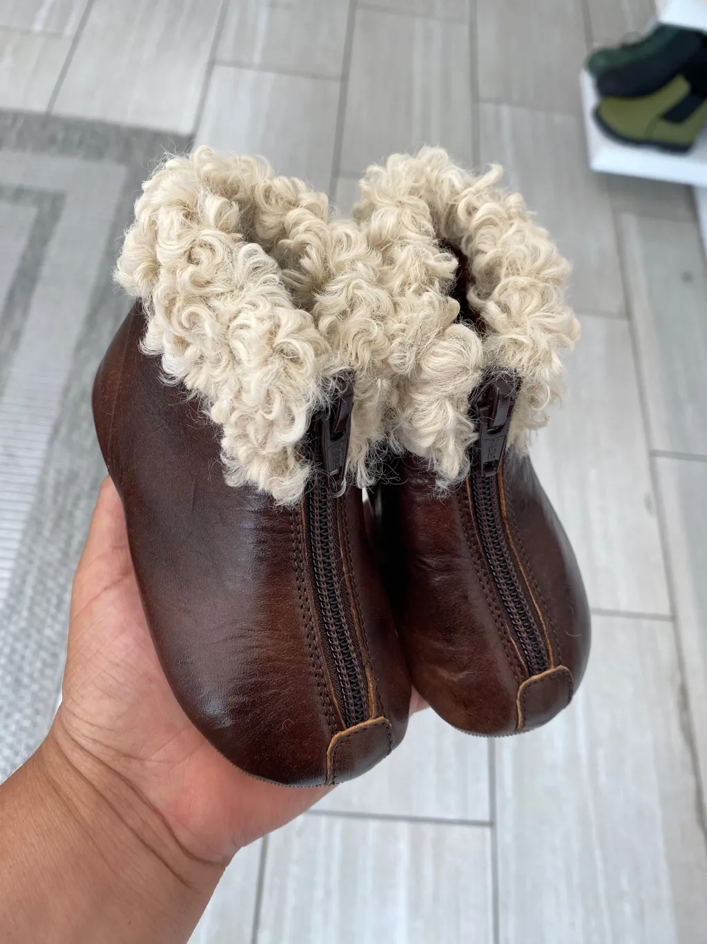 PèPè Pepe Chocolate Shearling Zipper Bootie New