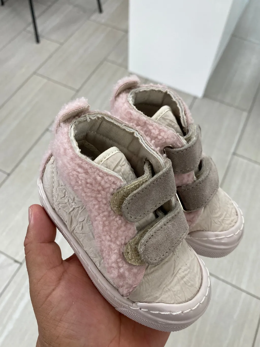 PèPè Pepe Ivory and Rose Velcro Sneaker Outlet