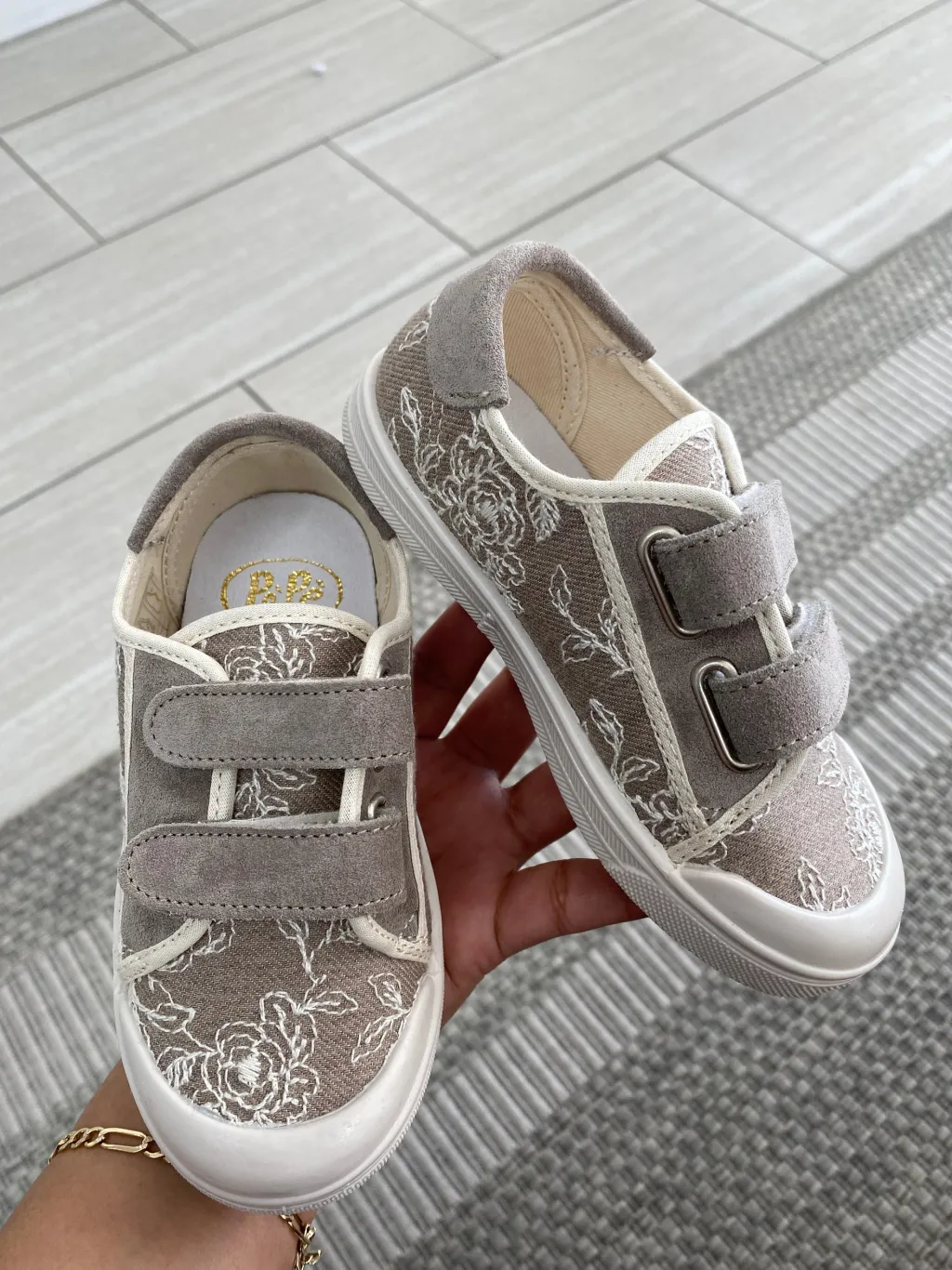 PèPè Pepe Tan Embroidered Velcro Sneaker Clearance