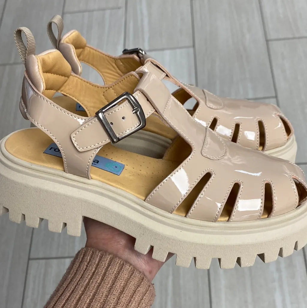 Rondinella Beige Patent Gladiator Chunky Sandal New