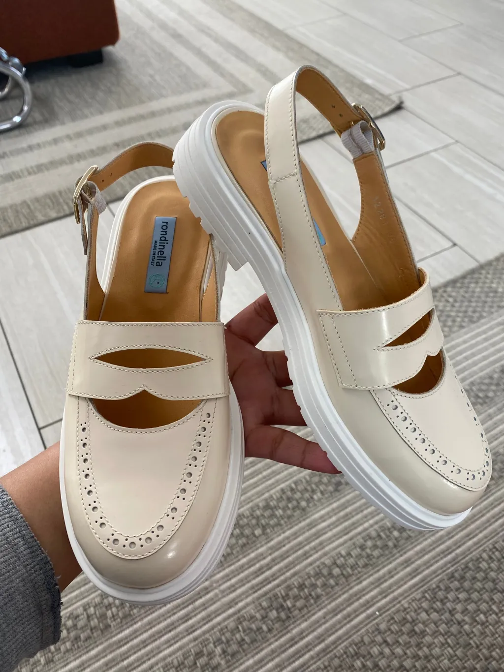 Rondinella Cream Florentic Loafer Mule New
