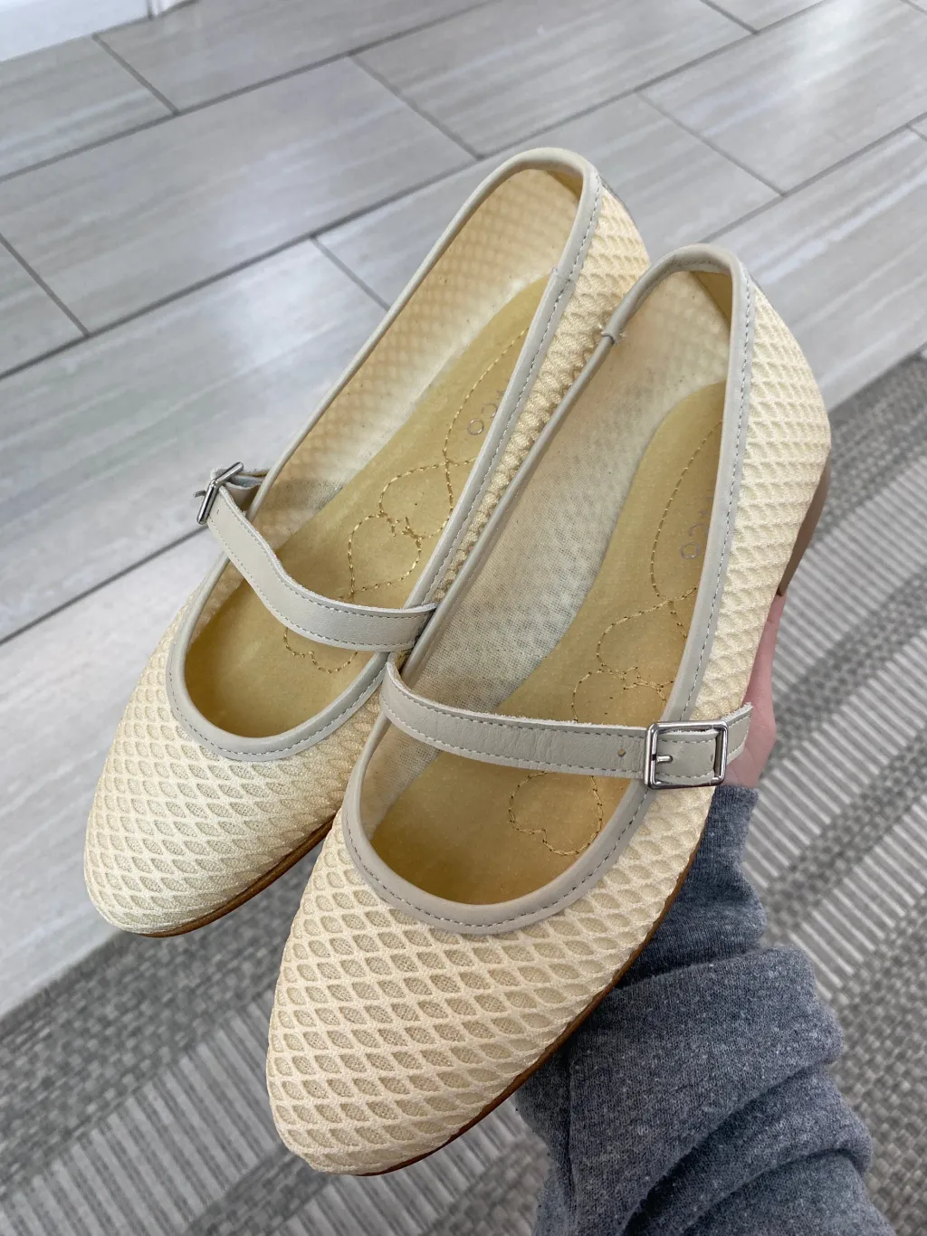 Spain+Co Beige Mesh Strap Flat Discount